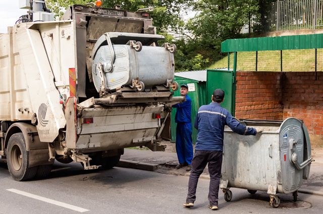 Деньги — на мусорку. С января плата за «коммуналку» может резко вырасти